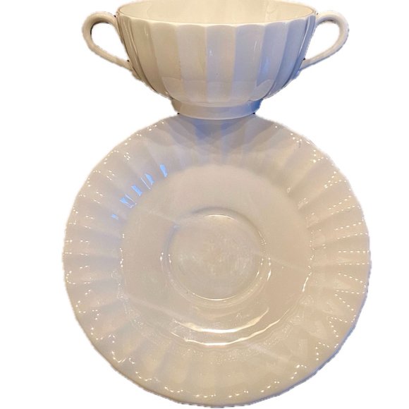 Royal Westchester Cream or Soup Bowl & Saucer Set Warmstry White Discont EUC - Picture 6 of 8